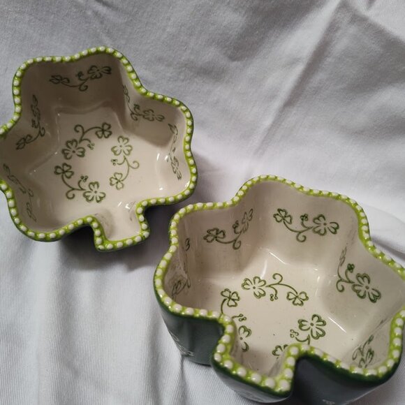 temp-tations® 'Floral Lace' Green Shamrock Clover 8oz set of 2 Ramekins - Picture 4 of 6